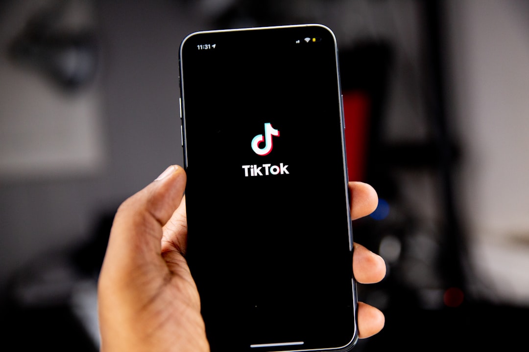 ТикТок: что это, как работает, реклама и накрутки